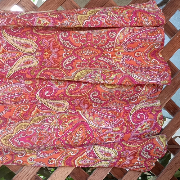 Talbots Multicolor Silk Paisley Flowing Skirt, Size 2 Petite - Picture 5 of 7
